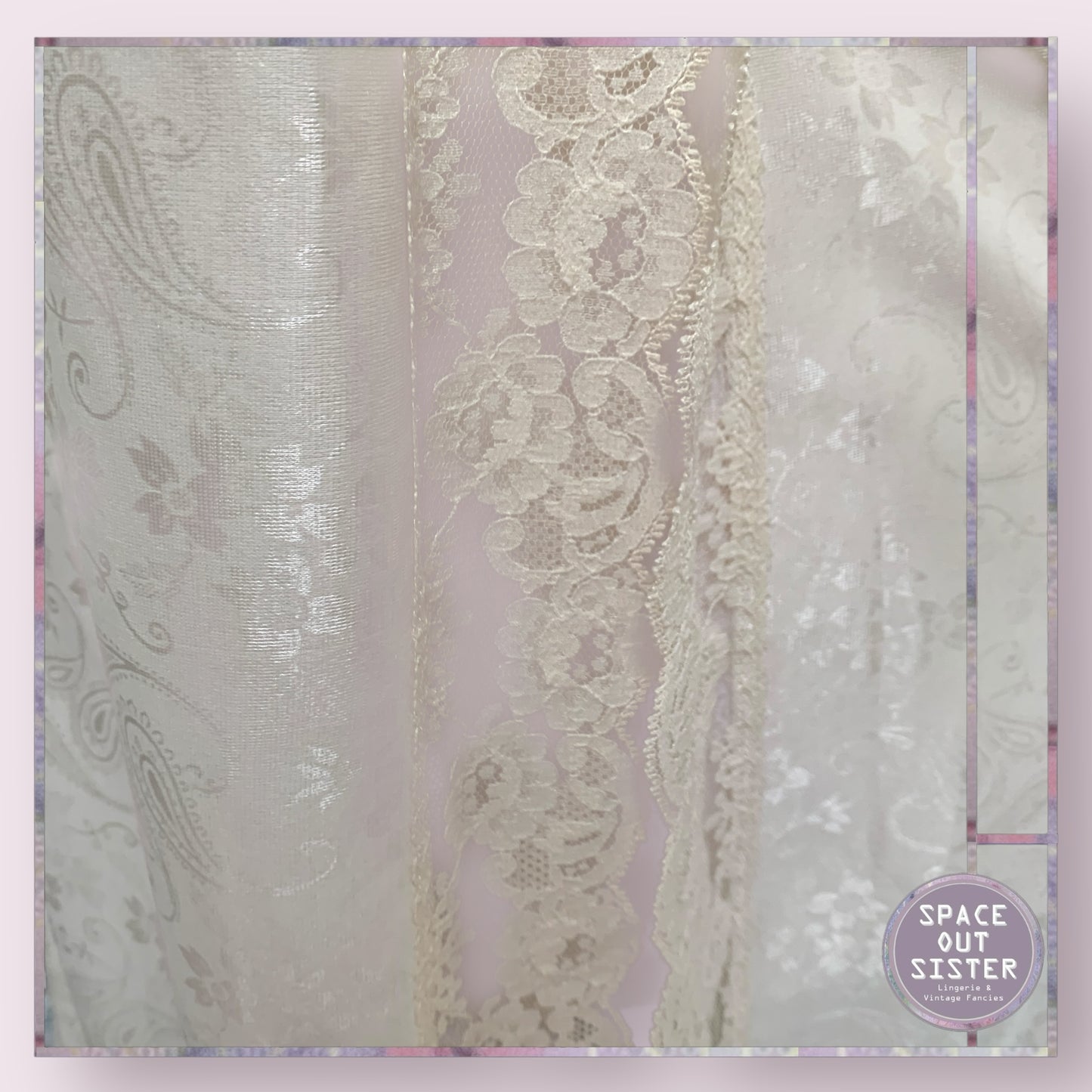 Vintage Creama Robe
