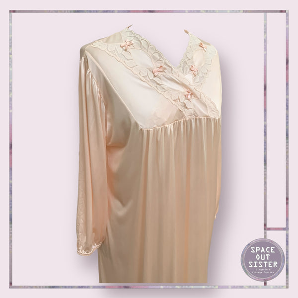 Vintage Creation Atelier Nightdress