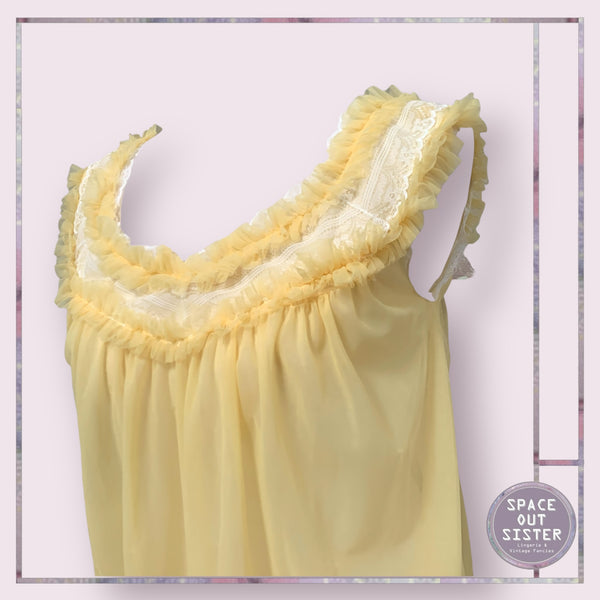 Vintage Yellow Peignoir Set