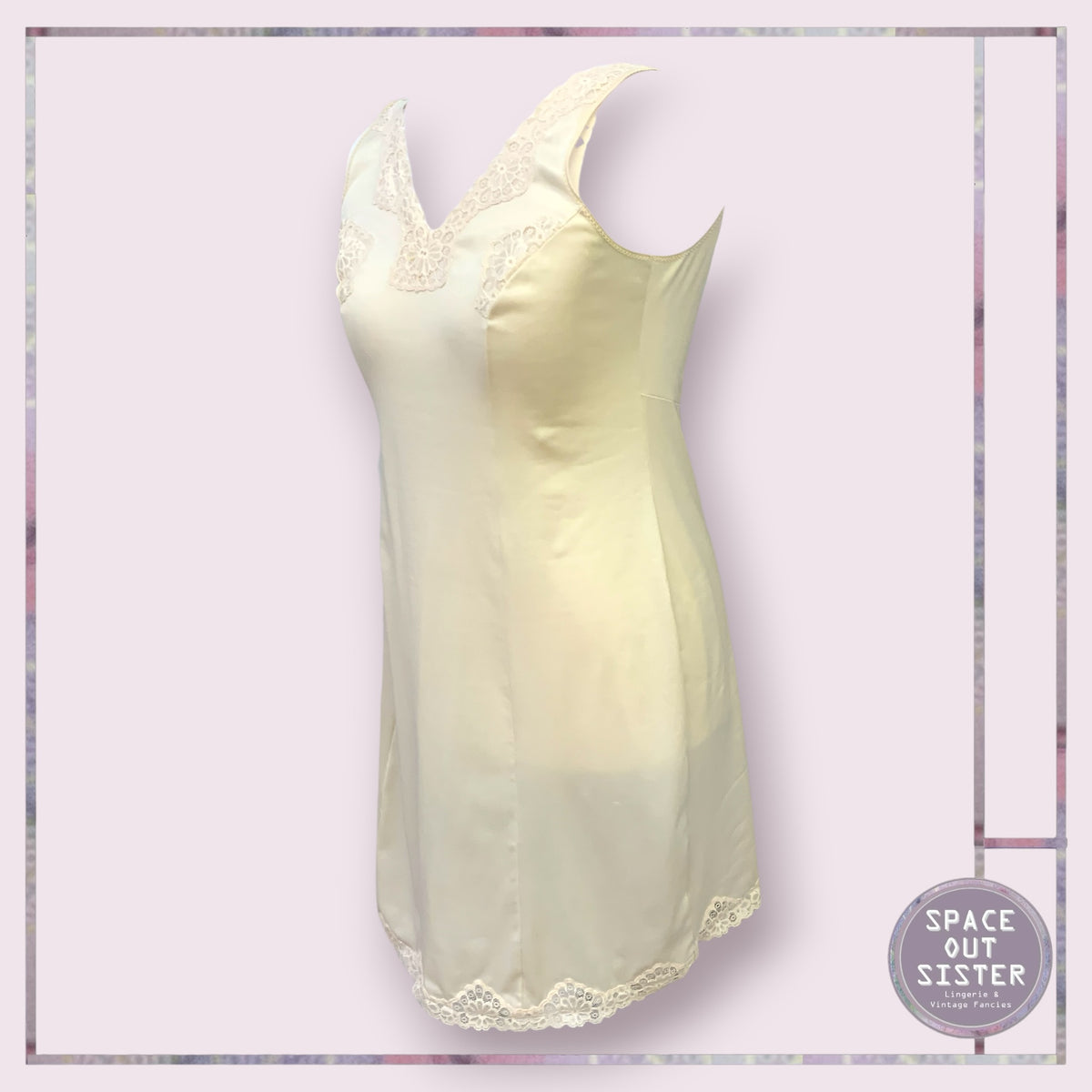 Vintage Crema Slip