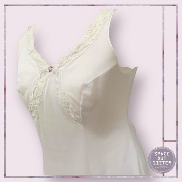 Vintage Rosebud Slip
