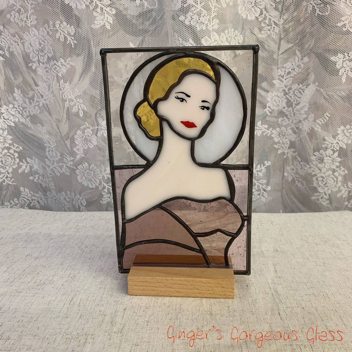 1950s Lady by Ginger's Gorgeous Glass