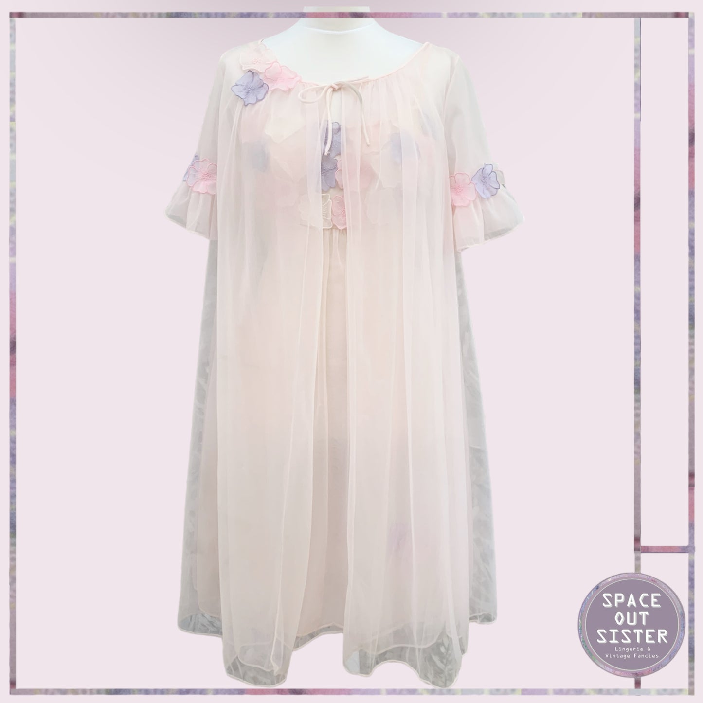 Circa 1950s Vintage Warner’s Peignoir Set