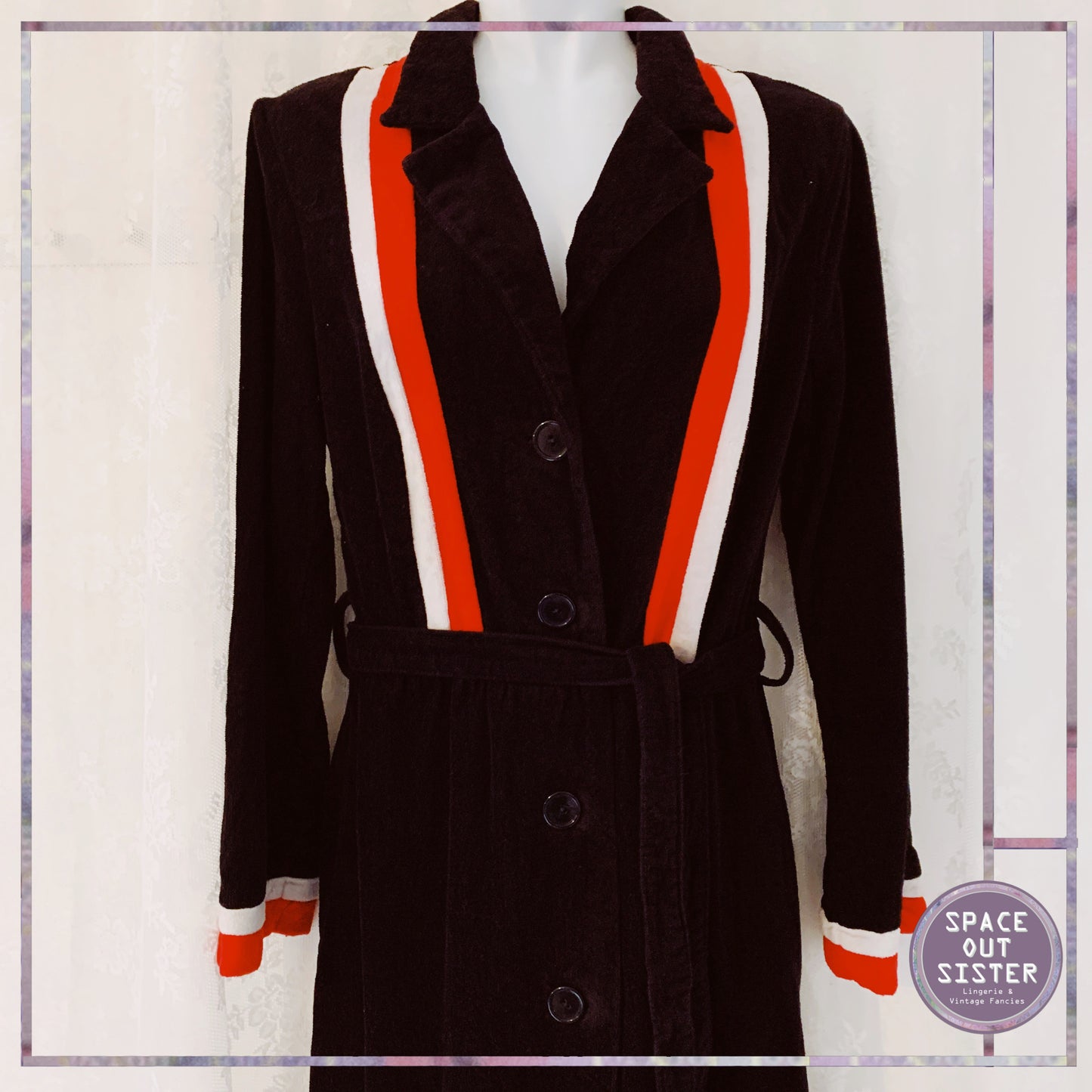 1970s Vintage Dynamic Stripes Robe