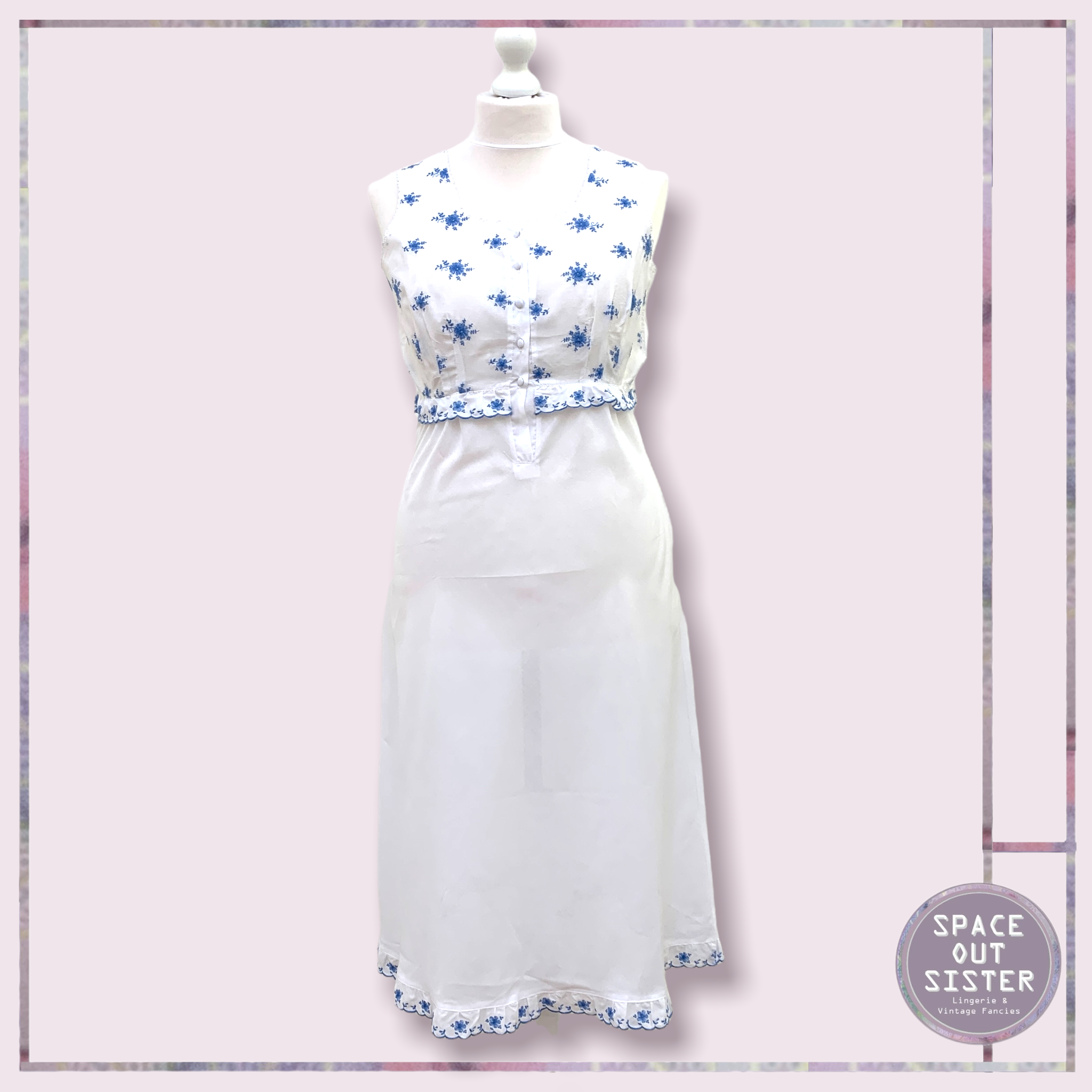 Vintage Fresh White Blue Floral Nightdress
